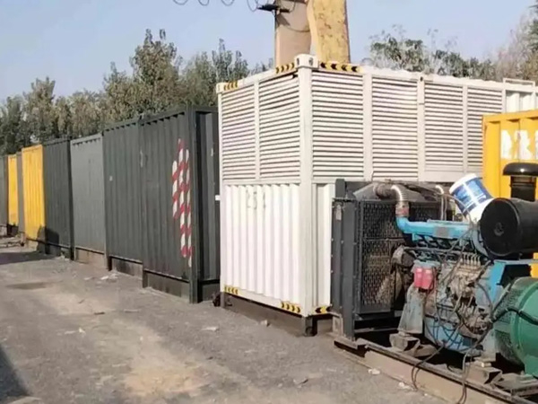 增城200KW柴油发电机机组每小时油耗是多少？